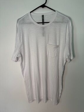 Vuori Breeze Pocket Tee White Slub Cotton Crewneck XL Lightweight